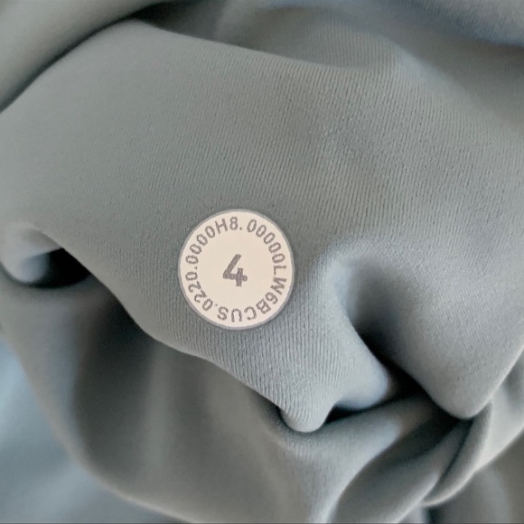 Lululemon Fast and Free Crop Size 4 - Picture 7 of 8